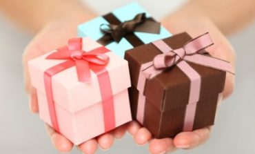 Procon orienta consumidores sobre trocas de presentes de Natal
