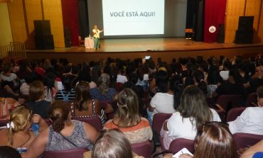 Evento na Urca marca volta às aulas para profissionais da Rede Municipal de Ensino
