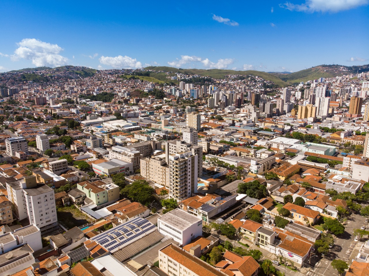 Câmara aprova projeto que prevê Auxilio Emergencial de R$ 300 por três  meses em Poços de Caldas, MG, Sul de Minas