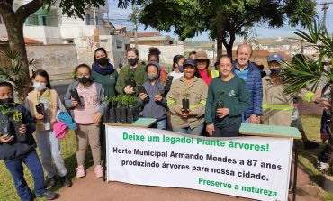 Prefeitura comemora Semana do Meio Ambiente com plantio de árvores