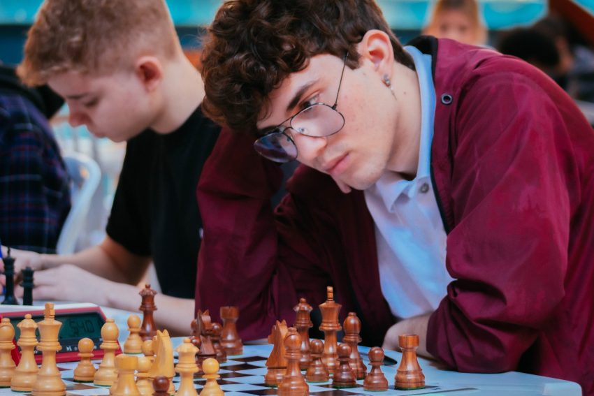 Campeonato brasileiro escolar de xadrez reúne mais de 600 atletas na Vila  Germânica 