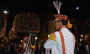 Parada abre Natal Poços de Luz nesta sexta, com desfile, Papai Noel e acendimento oficial das luzes