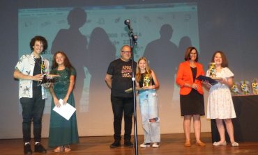 Edição comemorativa do 42º Concurso de Textos em Prosa e Poesia e 17º Concurso Municipal de Poesias premia vencedores