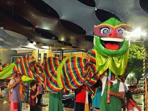 Estação Folia anima Carnaval de Poços de Caldas com diversas brincadeiras