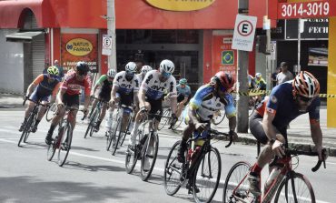 Prova Ciclística da Comarca agita as ruas de Poços