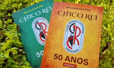 Tita lança obra Chico Rei 50 anos, em dois volumes