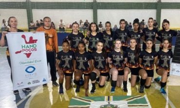 Handebol feminino de Poços faz história no Campeonato Mineiro