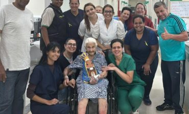 Paciente internada no Hospital da Zona Leste comemora 101 anos