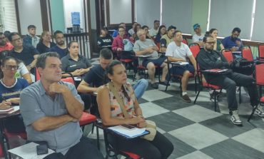 Vigilância Sanitária realiza palestra sobre normas para bares e lanchonetes do município