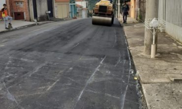 Bairro Estância São José recebe novo asfalto na zona leste da cidade