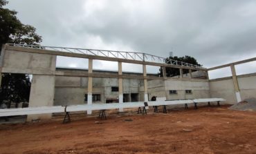 Nova Escola no Marco Divisório: Construção Avança com Quadra e Pátio Coberto