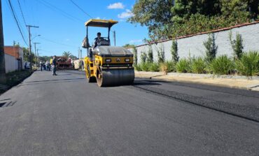 Jardim Kennedy 2 recebe novo asfalto