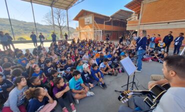 Escola Municipal Vitalina Rossi recebe projeto Educa Música