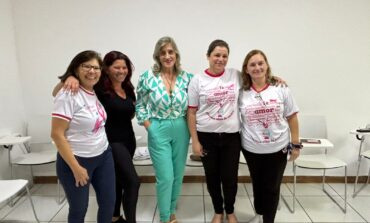 Centro de Atenção à Saúde da Mulher e da Criança encerra campanha do Outubro Rosa com depoimentos de pacientes