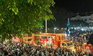 Caravana Iluminada da Coca-Cola encanta Poços de Caldas com magia natalina